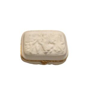 Vintage Limoges White Porcelain Hinged Trinket Box With Gold Accents Embossed Da
